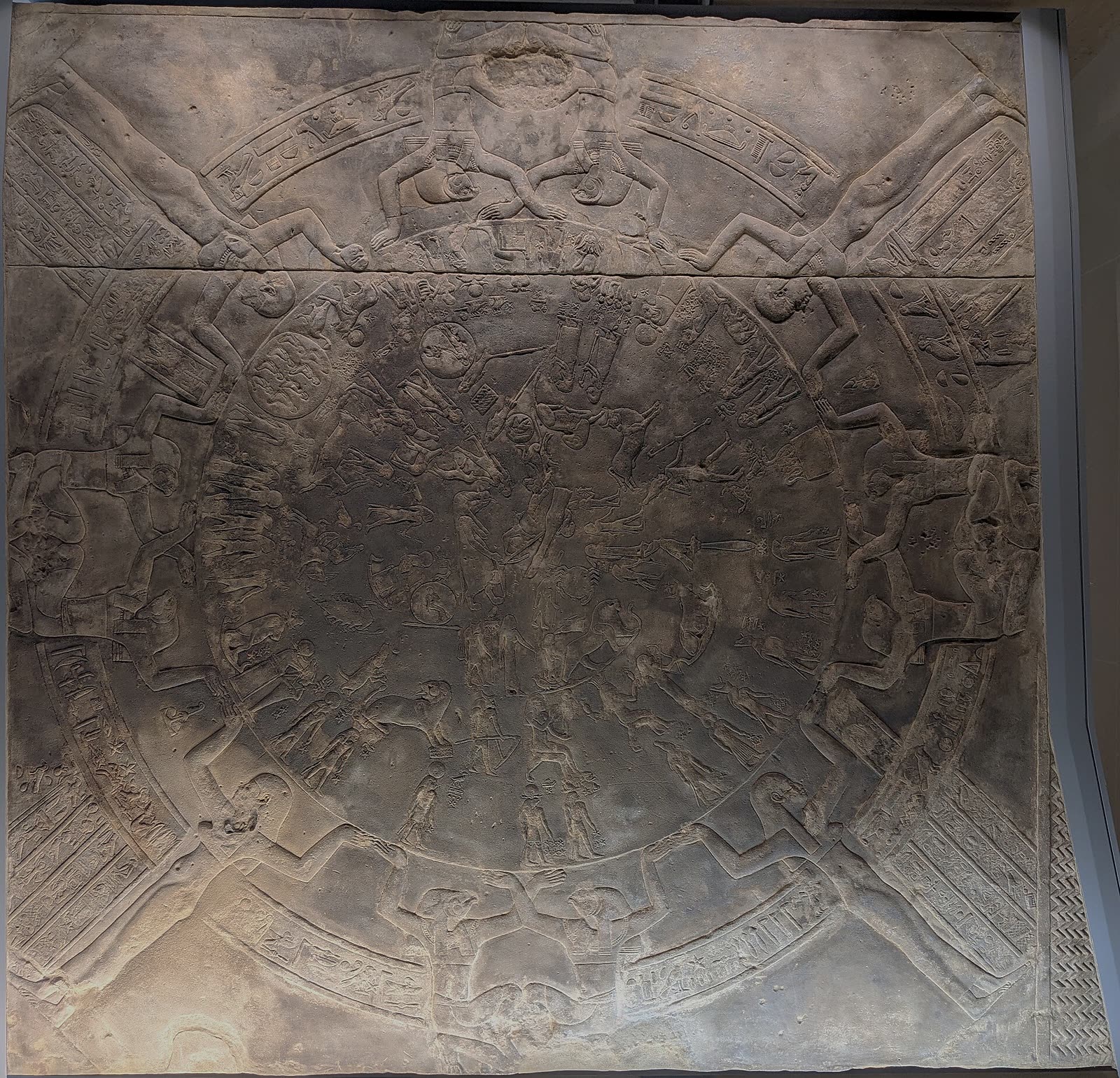 Le zodiaque de Dendérah, relief égyptien conservé au musée du Louvre