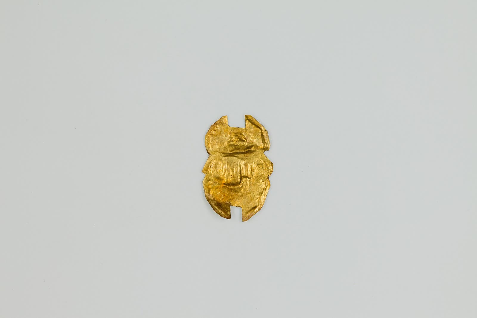 Un scarabée égyptien en or : depuis l'Antiquité, le symbole du renouveau (Metropolitan Museum of Art, CC0).
