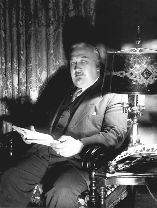 Harvey Spencer Lewis, fondateur de l'AMORC et auteur des Cycles de la vie (domaine public)